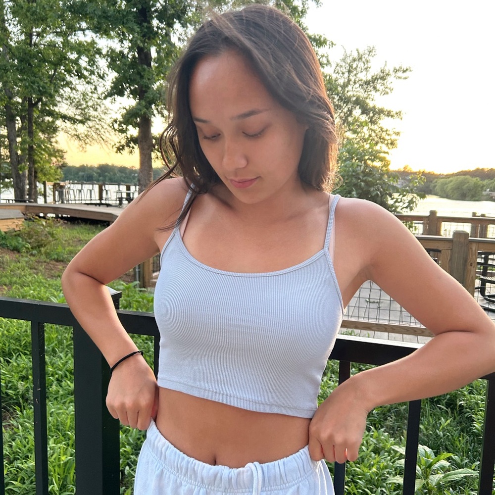 Brandy Melville Crop Top🩵🩵🩵